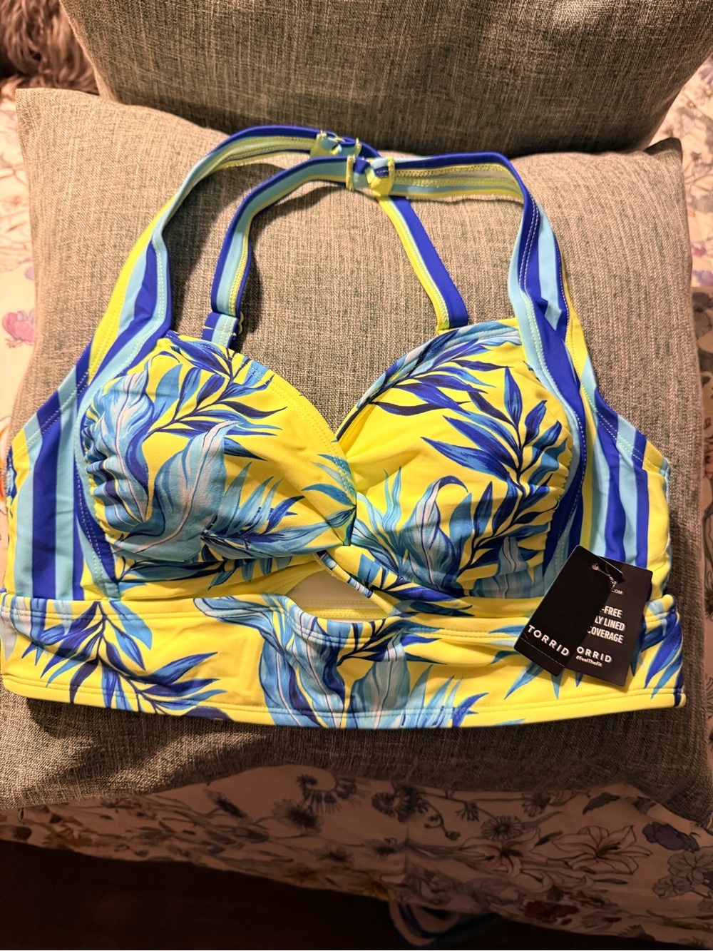 Torrid Yellow & Blue Tropical No Underwire Bikini Top RARE